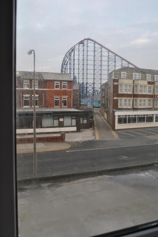 بلاكبول Broadway Hotel الغرفة الصورة
