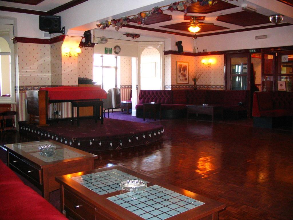 بلاكبول Broadway Hotel المظهر الخارجي الصورة